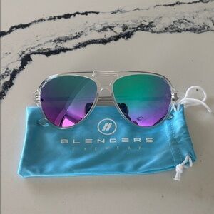 Blenders Eyewear Women's Aviator Sunglasses - Purple and Green